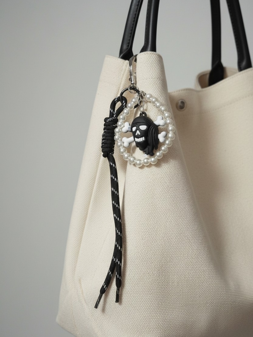 Skull Charm With Pearls